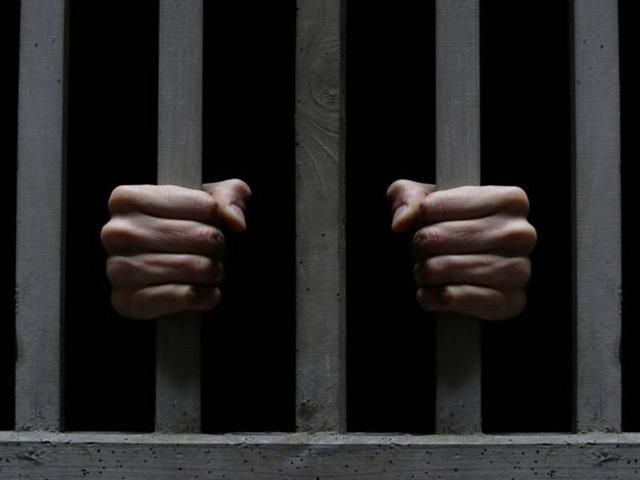 19-річний хлопець зарізав свою 16-річну дівчину через ревнощі 19-річний хлопець зарізав свою 16-річну дівчину через ревнощі