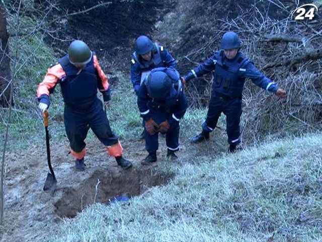 На Днепропетровщине обезвредили полутонную авиабомбу