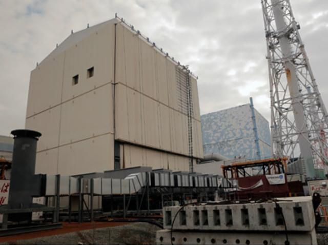 На японской АЭС "Фукусима 1" еще раз вытекла радиоактивная вода
