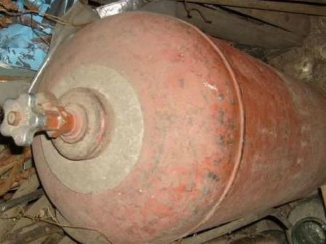 В Донецке загорелся газ, пострадали 3 человека В Донецке загорелся газ, пострадали 3 человека