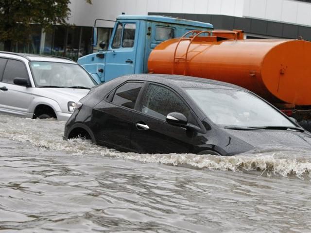 Синоптики кажуть, що повінь у Києві буде більшою, ніж прогнозувалося