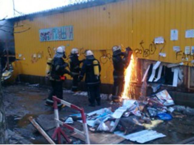В Киеве горел магазин игрушек (Фото. Видео)