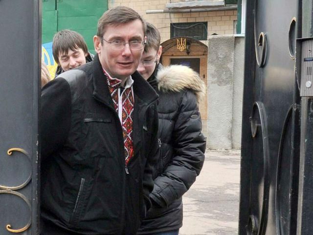 Луценко наразі не планує йти в Раду Луценко наразі не планує йти в Раду