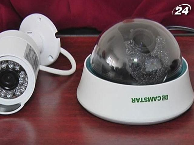 Крупним планом: Усміхніться, Вас знімають! Крупним планом: Усміхніться, Вас знімають!