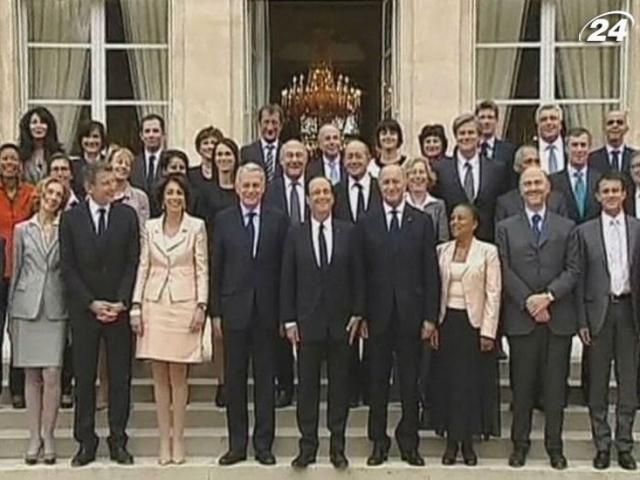 Французькі міністри розкриють свої доходи уже цього тижня Французькі міністри розкриють свої доходи уже цього тижня