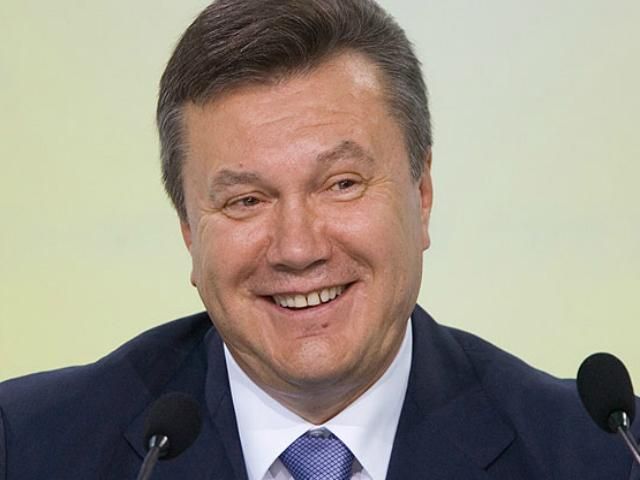 Януковича в Николаев сопровождал кортеж из 17 автомобилей (Видео)