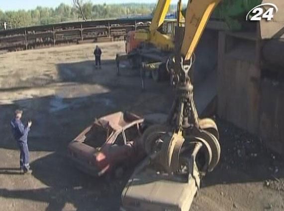 Правительство обещает принять программу по утилизации автомобилей в этом году Правительство обещает принять программу по утилизации автомобилей в этом году