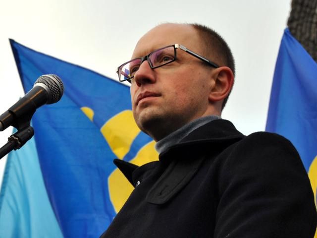 Яценюка допросили по делу о вмешательстве в работу милиции