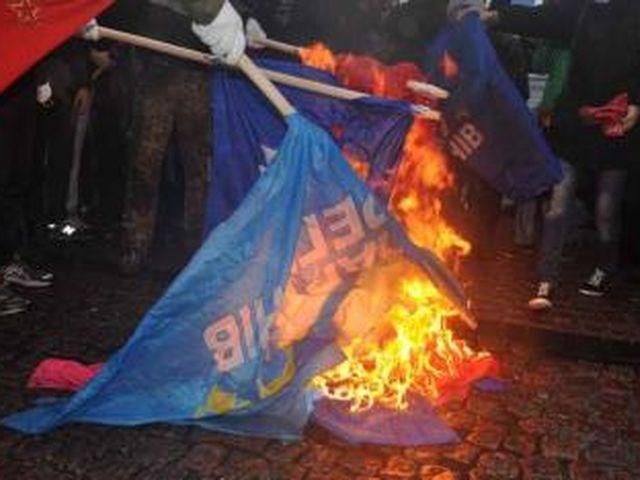 Свободівця, який спалив прапор ПР, арештували на 5 діб