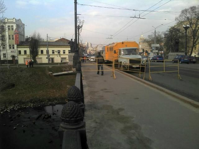 В Харькове перекрыли улицу, где должен состояться марш оппозиции (Фото)