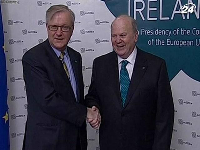 Еврогруппа одобрила соглашение о предоставлении Кипру финпомощи Еврогруппа одобрила соглашение о предоставлении Кипру финпомощи