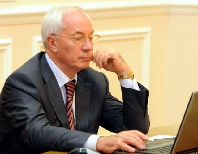Азаров надеется на активное сотрудничество с Таможенным союзом