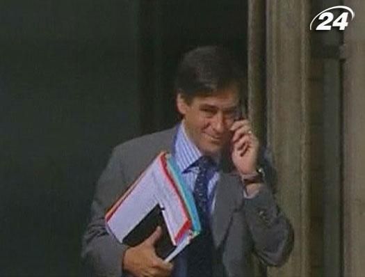 Екс-прем'єра Франції підозрюють у фальсифікуванні соцопитувань Екс-прем'єра Франції підозрюють у фальсифікуванні соцопитувань