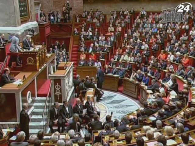 Французские министры впервые обнародовали данные о своих доходах Французские министры впервые обнародовали данные о своих доходах