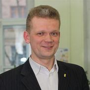 "Ви тут не в ЦК КПСС"" - "А ти що, з бункера виліз?", - депутатська сварка