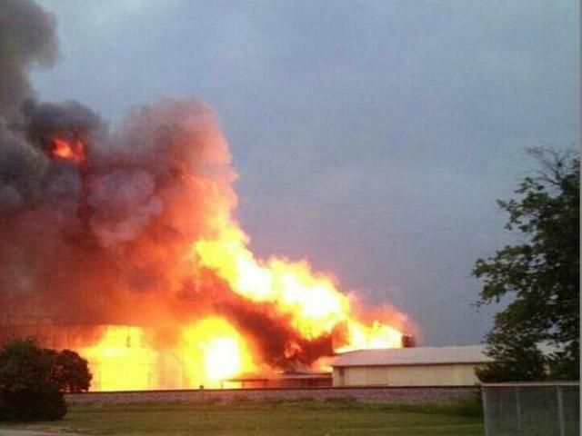 Взрыв на заводе удобрений в Техасе: десятки человек погибли, сотни ранены (Фото).(Видео)