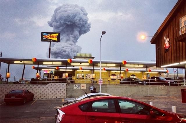 Очевидцы события в Техасе сравнили ее с ядерным взрывом Очевидцы события в Техасе сравнили ее с ядерным взрывом