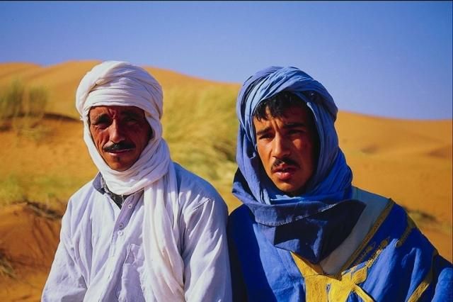 Чоловіків депортували з Саудівської Аравії "за надмірну красу" Чоловіків депортували з Саудівської Аравії "за надмірну красу"