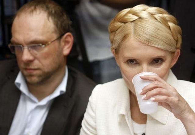 Для помилования Тимошенко Януковичу нужно 5 секунд, - Власенко
