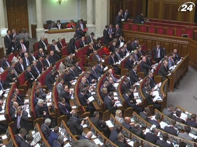 Сегодня оппозиция попытается избавиться от Азарова Сегодня оппозиция попытается избавиться от Азарова