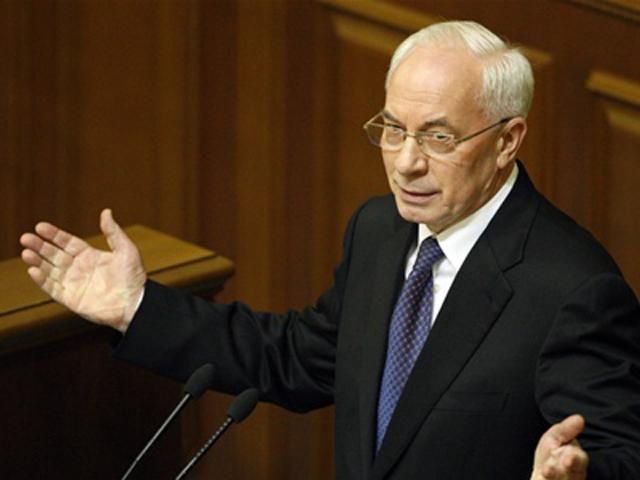 Азаров прийшов на засідання Ради Азаров прийшов на засідання Ради