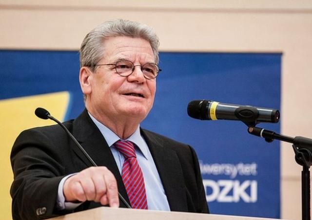 Президенту ФРГ направили письмо со взрывоопасным порошком Президенту ФРГ направили письмо со взрывоопасным порошком