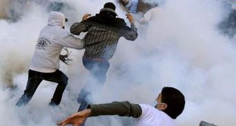 Вследствие столкновений демонстрантов в Каире десятки человек получили ранения 