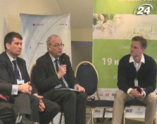 Во Львове проходит весенний деловой форум Во Львове проходит весенний деловой форум