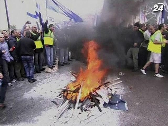 Несмотря на забастовку авиаперевозчиков, Израиль одобрил соглашение "Открытое небо" Несмотря на забастовку авиаперевозчиков, Израиль одобрил соглашение "Открытое небо"