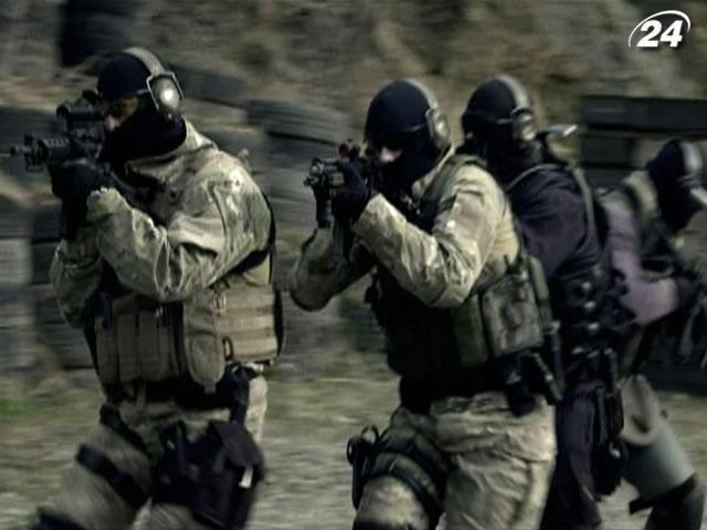 Як виконують засекречені бойові операції найманці (Відео) Як виконують засекречені бойові операції найманці (Відео)