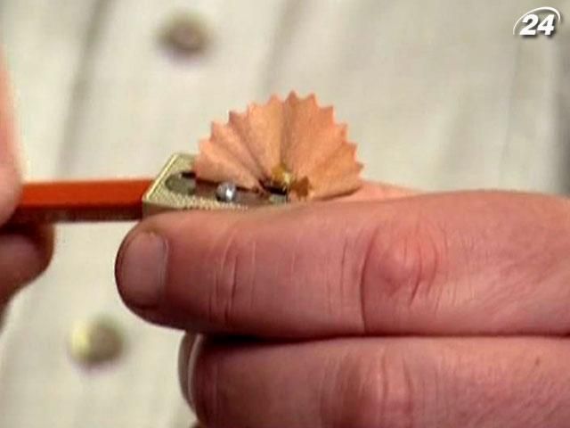 Как производят точилку для карандашей (Видео)
