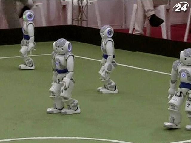 В Иране на футбольном турнире состоялись соревнования между роботами