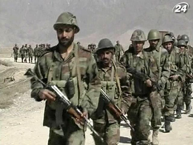 МЗС перевіряє наявність українців на захопленому талібами вертольоті МЗС перевіряє наявність українців на захопленому талібами вертольоті