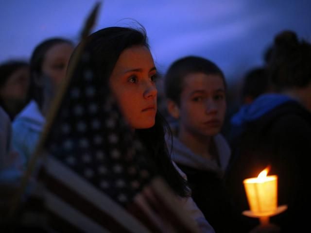 У США почали ховати жертв бостонського теракту