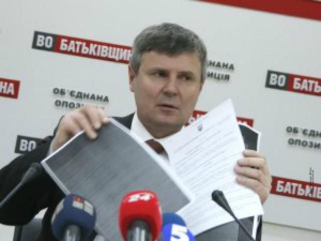 Оппозиционеры предлагают назначить выборы в Киеве на 23 июня Оппозиционеры предлагают назначить выборы в Киеве на 23 июня