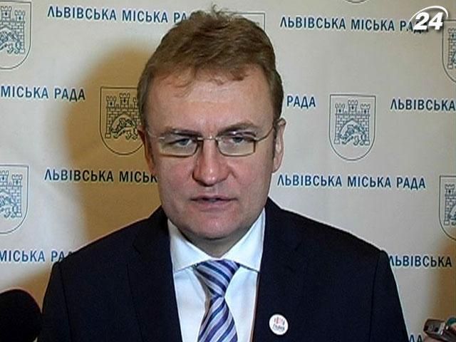 Мэр Львова: Чествование памяти жертв тоталитарных режимов - наш долг Мэр Львова: Чествование памяти жертв тоталитарных режимов - наш долг