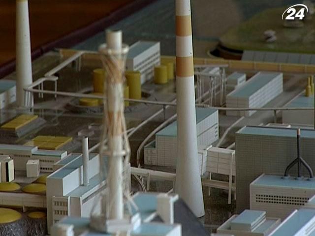Новий саркофаг на Чорнобильській АЕС збудують до 2015 року