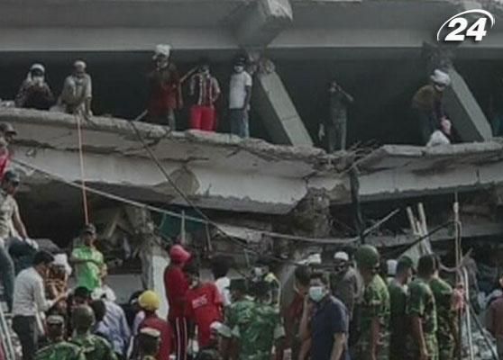 Кількість жертв в Бангладеш перевищила 300 осіб