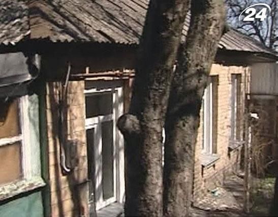 Підсумки тижня: У вчительки на Печерську відбирають землю вартістю 3 млн доларів Підсумки тижня: У вчительки на Печерську відбирають землю вартістю 3 млн доларів