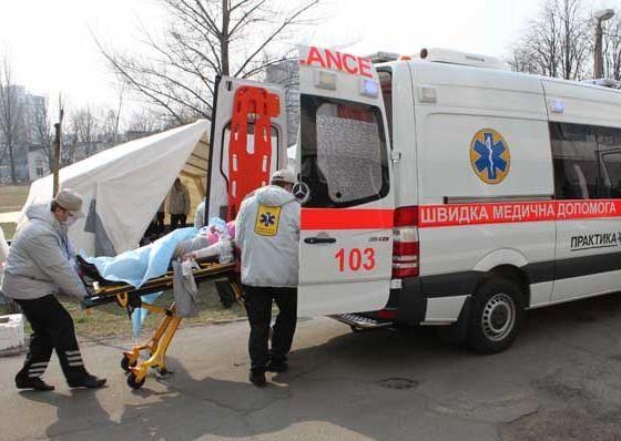 В Харькове женщина врезалась в бетономешалку: один человек погиб