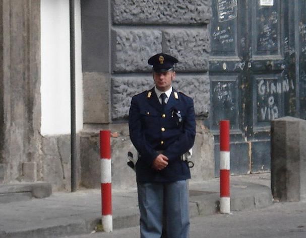 Біля резиденції італійського прем'єра підстрелили двох поліцейських 