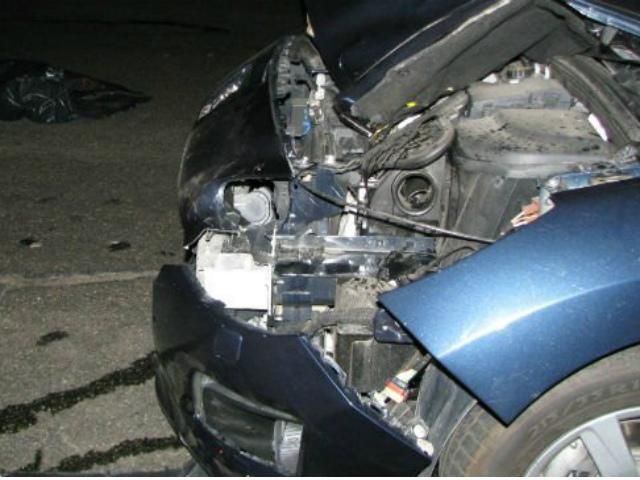 У Києві авто збило чоловіка, який перебігав шестисмугову дорогу (Фото) У Києві авто збило чоловіка, який перебігав шестисмугову дорогу (Фото)