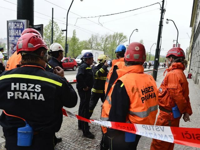 В Праге более 200 человек эвакуированы из зданий в районе взрыва
