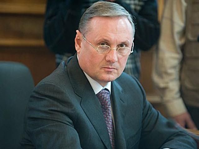 Свободовцы намерены судиться с регионалами и коммунистами за "фашистов" Свободовцы намерены судиться с регионалами и коммунистами за "фашистов"