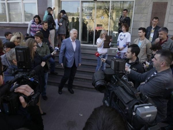 Журналісти ТВі звільнились (Фото, Документ) Журналісти ТВі звільнились (Фото, Документ)