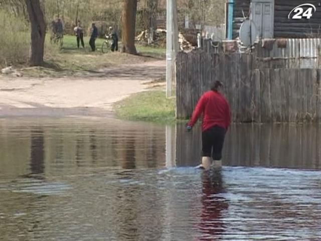 Рівень води у Дніпрі та Десні перетне небезпечні позначки