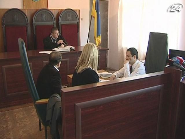 Суд перенес рассмотрение жалобы Луценко на 21 мая