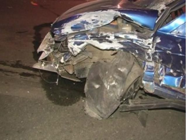 У столиці зіткнулися "Лада" та "Шкода" (Фото) У столиці зіткнулися "Лада" та "Шкода" (Фото)