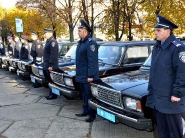 На травневі свята українців охоронятимуть 100 тисяч міліціонерів