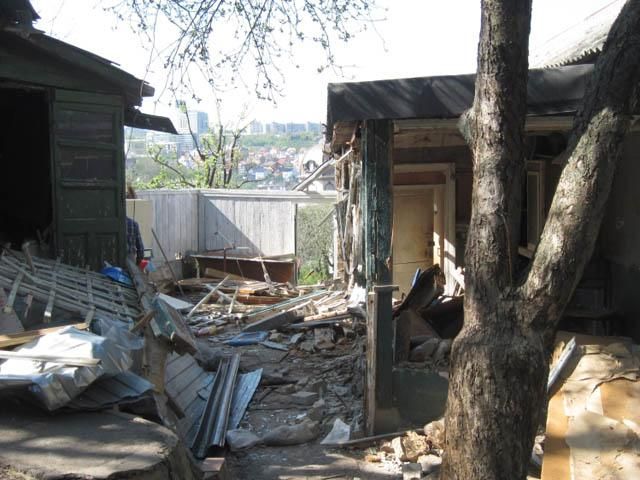 На будинок Москаленко продовжуються напади На будинок Москаленко продовжуються напади